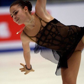 Голая Аделина Сотникова
