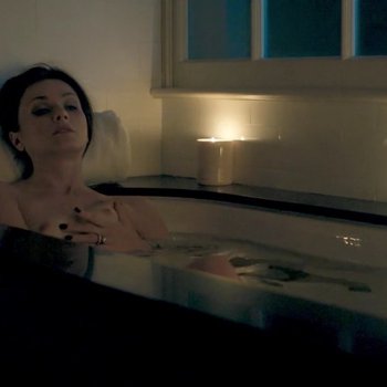 Голая Ирина Дворовенко