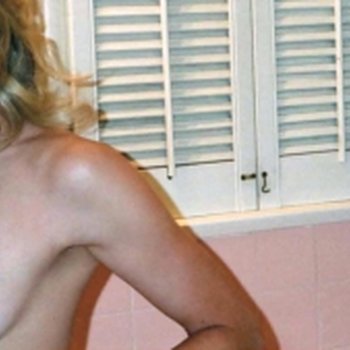 Голая Пейдж Элкингтон