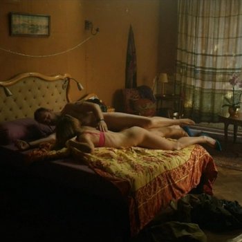 Голая Рейн Элвуд