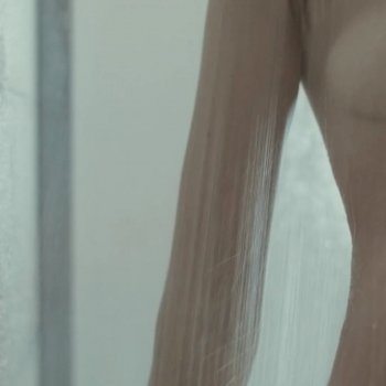 Голая Офели Белалия